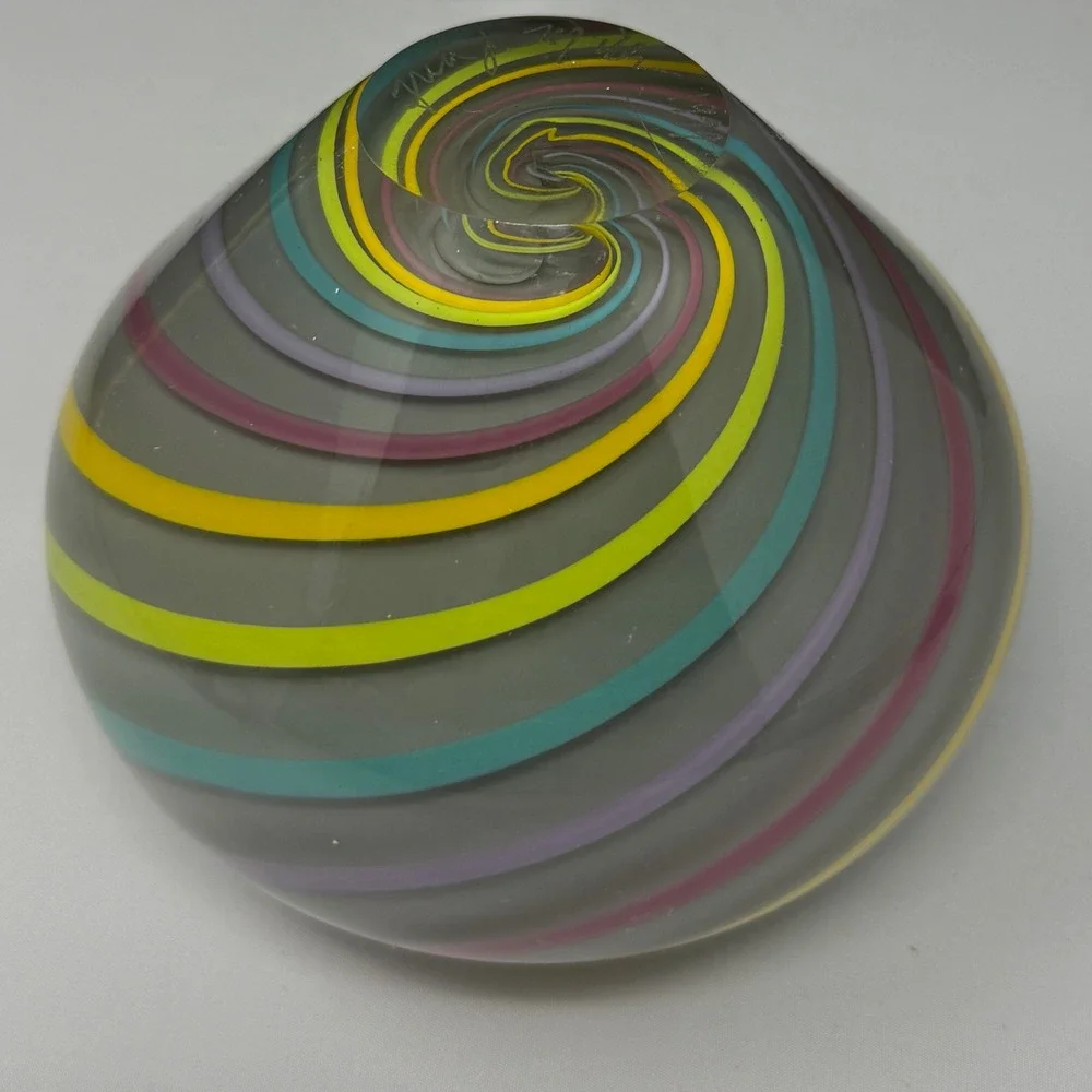 Hand Blown Pastel Gray Swirl Stripe Glass Vase Signed Fred Miller 90s‎ 3.5